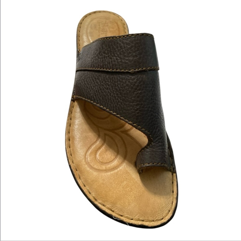 Born Brown Leather Minimalist Toe Loop Sandals Sz 10 Effortless Summer Slip on’s